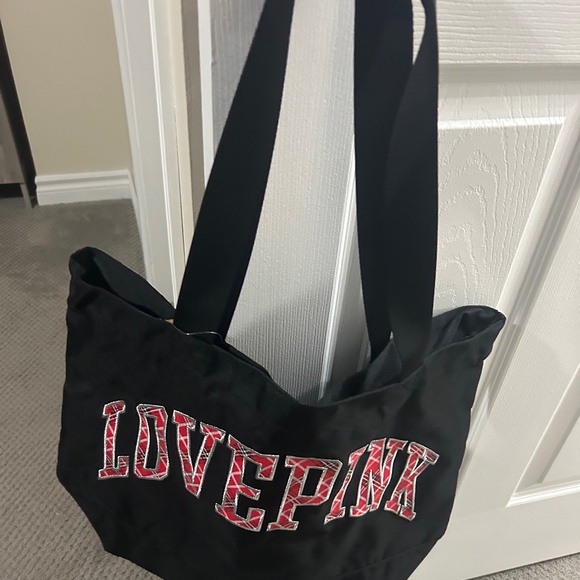 Victoria’s Secret Tote - Picture 1 of 3